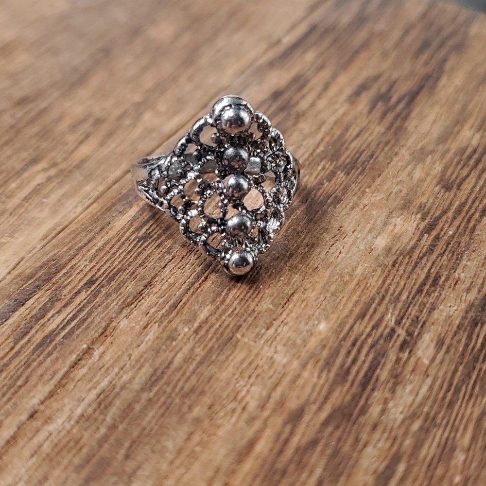 Size 7‎ R721